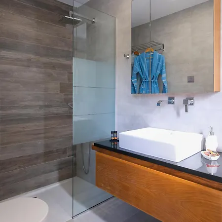Дом отдыха Glaros Casa - Cozy Flat With Garden Near Като-Даратсо